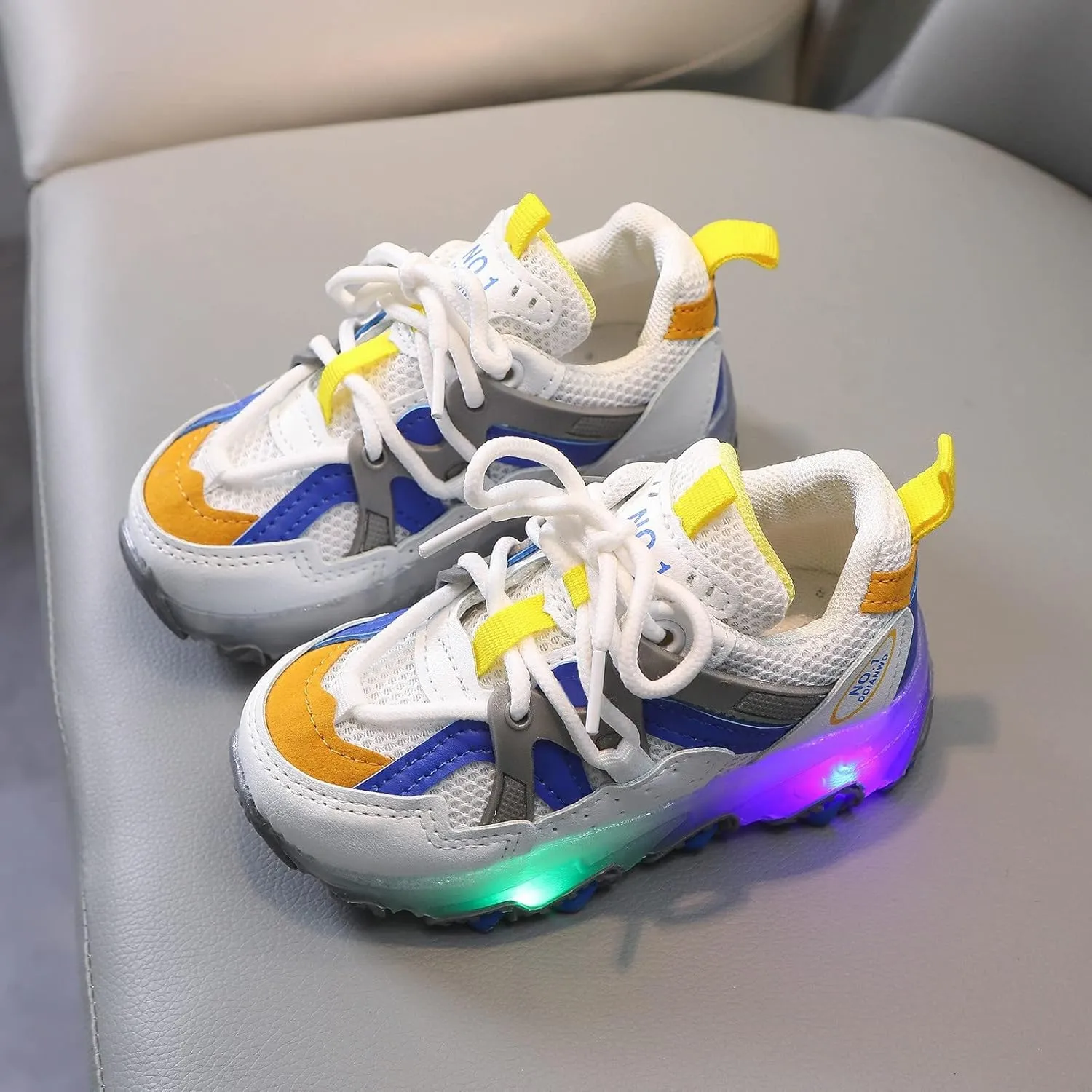 IWIHMIV LED Running Shoes Boys Girls Breathable Tennis Running Shoes Athletic Sport Casual Walking Shoes