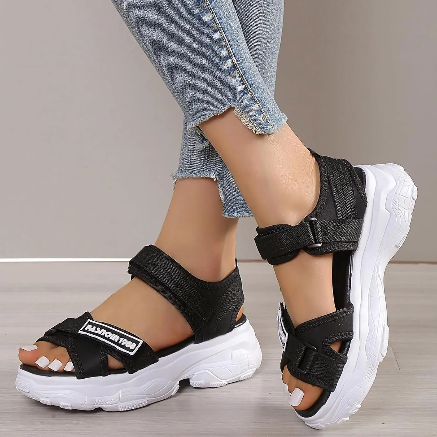 Women Pattern Hook And Loop Fastener Sport Sandals Polyester Ankle Strap Sporty Water Women Hiking Sandals