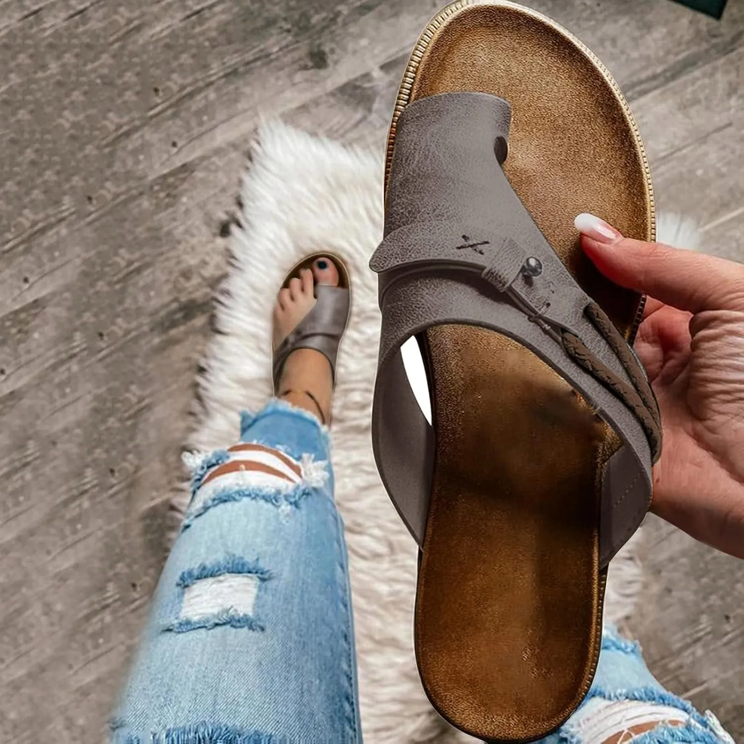Women's Flat Sandals Non Slip on Casual Summer Beach Shoes Women's Beach Flip Flops Flip Flops Arch Support